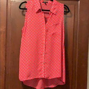 ✨5 for $20✨ Sleeveless button-up top